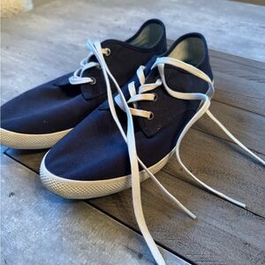 SeaVees Classic Navy Canvas Men's Shoes